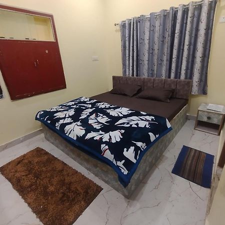 Sudarshan Home Stay Varanasi Exterior foto
